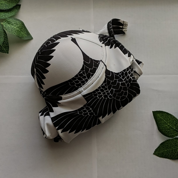 Cupshe Other - Cupshe Black and White Crane One Piece O12